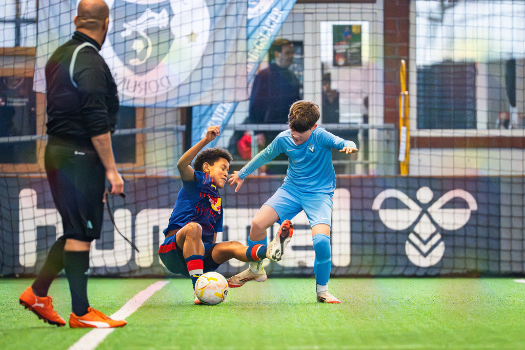 blr.pics-254 | Professionelle Fußball- und Sportfotografie. Spielbilder online ansehen und kaufen – Einzelbilder oder komplette Galerien in hoher Qualität. - Realisiert mit Pictrs.com