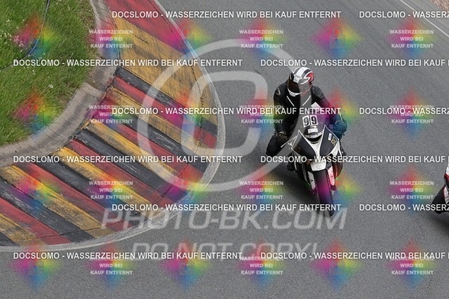 2016-06-30-PBK-1900 | Sportfotografie; SlowMotion; Video; Rennstrecke; Hafeneger; RSE; Speer; Trackday; Motorsportarena; Hockenheimring; Brno; Most; Barcelona; Valencia, Benny; Kaetzmer;