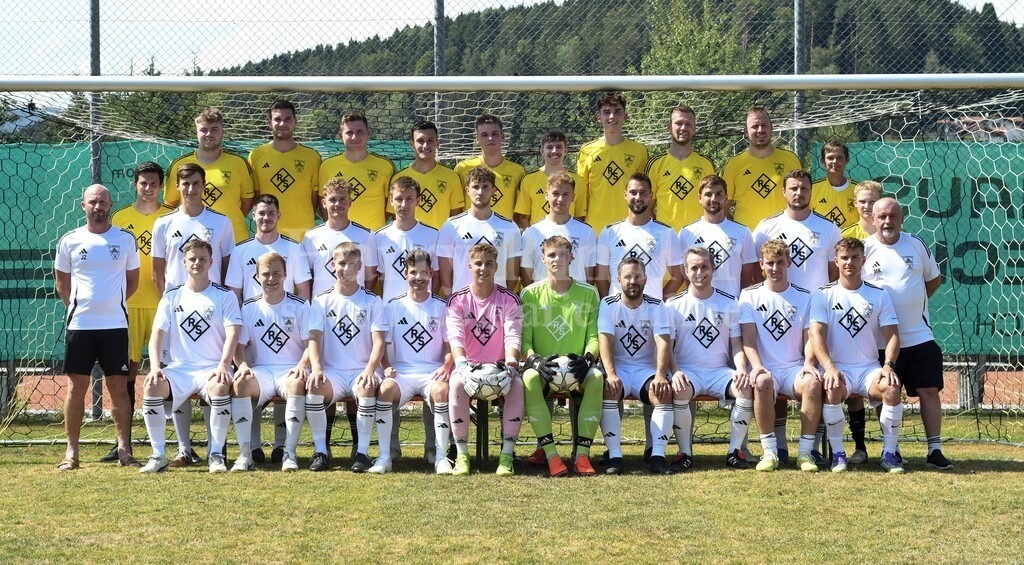 SV Bischofsmais | Mannschaftsfoto 2026/27 - Realisiert mit Pictrs.com