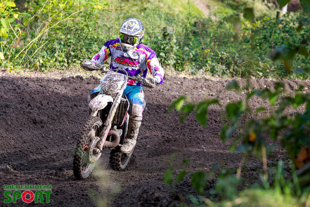 OpenTrack2024_Sonntag_Hobbyfahrer_246 | Bildergalerie von Sport-Ereignissen aber auch von weiteren spannenden Dingen - nicht nur vom Niederrhein. In Anlehnung an den bekannten Spruch von Hanns Dieter Hüsch heißt das Motto: "Niederrhein ist überall".  - Realisiert mit Pictrs.com