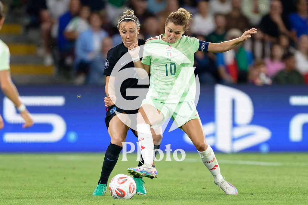 England v Italy - UEFA Women's EURO 2025 Semi-Final | GENEVA, SWITZERLAND - JULY 22:  Cristiana Girelli of Italy (R) Lucy Bronze of England (L) fight for possession  during the UEFA Women's EURO 2025 Semi-Final match between England and Italy at Stade de Geneve on July 22, 2025 in Geneva, Switzerland. (Photo by Giuseppe Velletri/Sports Press Photo/Getty Images)