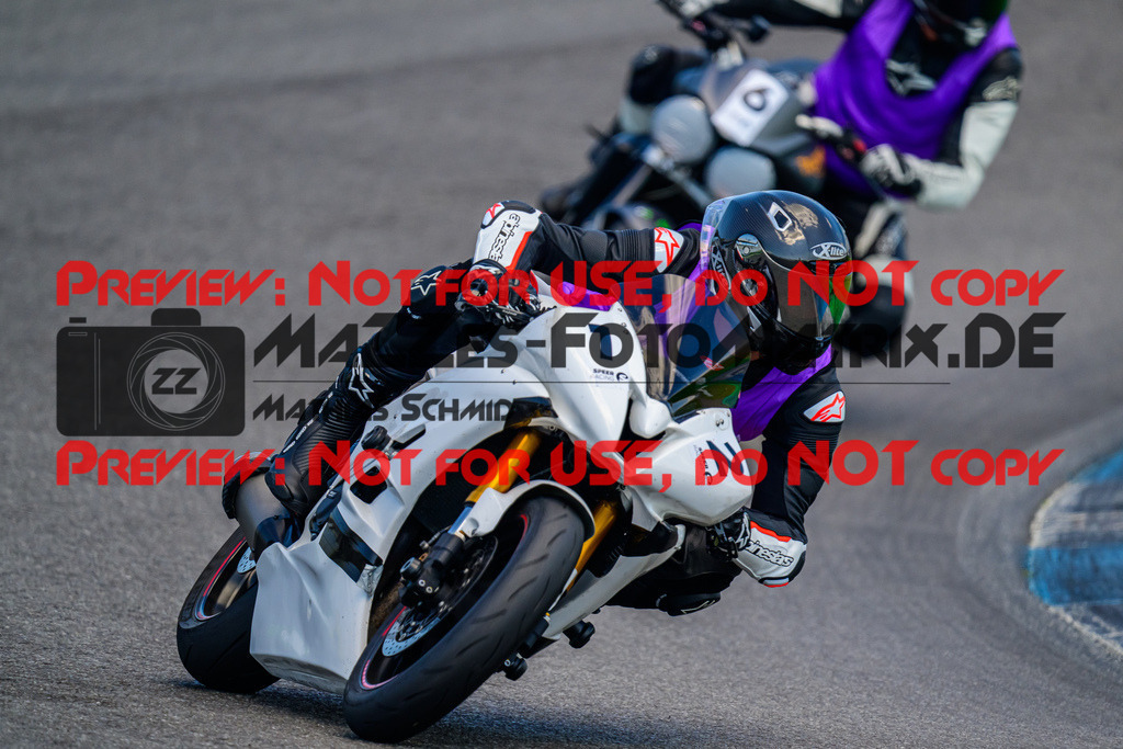 MaZZes_FotoMatrix_240520_6007705_6945 | INST