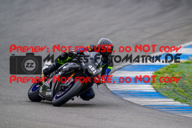 MaZZes_FotoMatrix_240521_6007705_0970 | WEISS