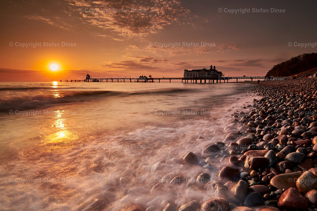 _DSC6264 | Findlinge im Eis, Zeesenboote bei der Traditionsregatta, eine Seebrücke im Sonnenaufgang - mit den Bildern aus dieser Galerie erhalten Sie wunderschöne Aufnahmen über das ganze Jahr. Ein tolles Produkt zum Verschenken, Werben oder zum Träumen vom nächsten - Realisiert mit Pictrs.com