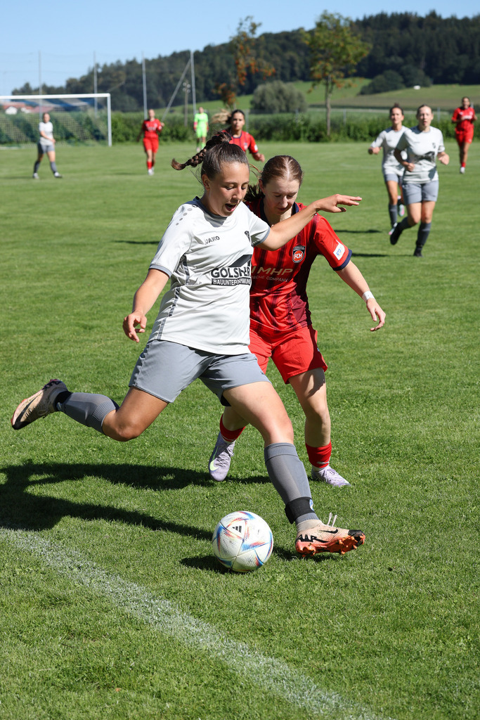 Fußball I FRAUEN I Saison 2025-2026 I Freundschaftsspiel I FC Loppenhausen - 1FC Heidenheim 1846 II I_250831_8369 | Fotopresso – Sportfotografie in Heidenheim & Umgebung. Professionelle Sportfotografie für unvergessliche Momente. Dynamische Action-Shots, emotionale Szenen & hochwertige Bilder. - Realisiert mit Pictrs.com