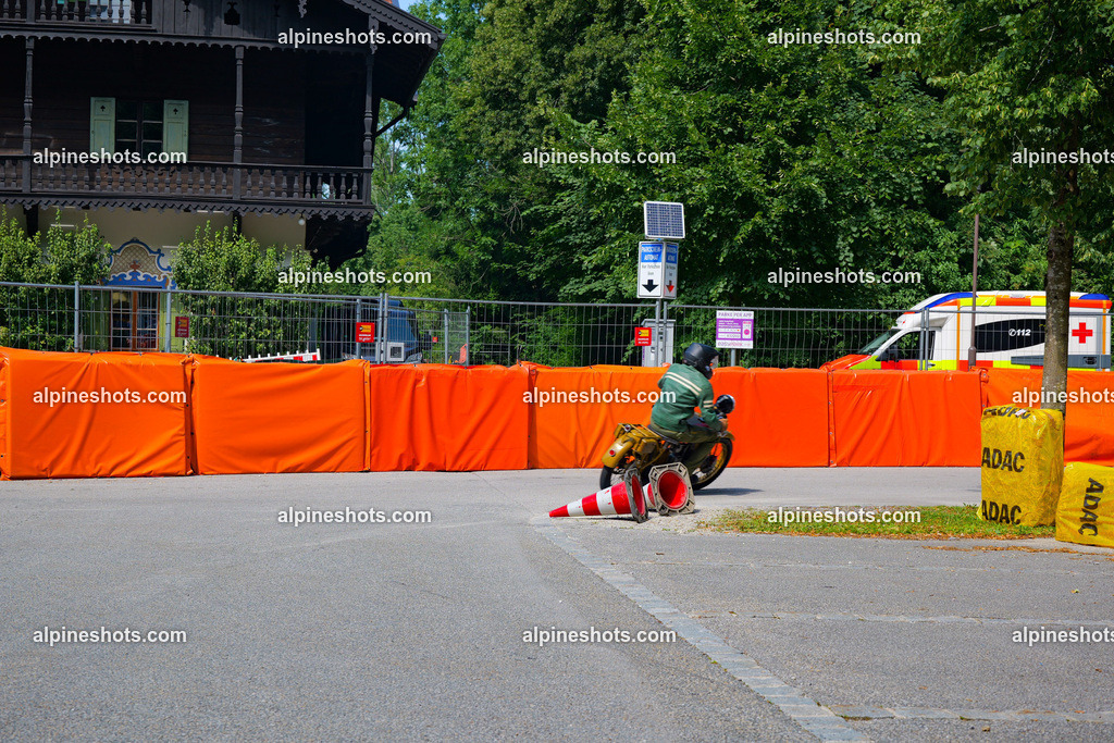 P1014854 | Erleben Sie atemberaubende, hochqualitative Fotos Ihrer Fahrt entlang der malerischen Alpenstraßen. Besuchen Sie alpineshots.com, um professionelle Aufnahmen Ihrer unvergesslichen Reise zu finden und zu kaufen - Realisiert mit Pictrs.com