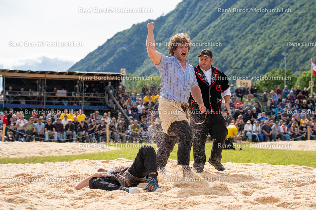 BUR07426 | René Burch leidenschaftlicher Fotograf aus Kerns in Obwalden.  Hier finden sie Sport, Landschaft und Natur Fotografie.
 - Realisiert mit Pictrs.com