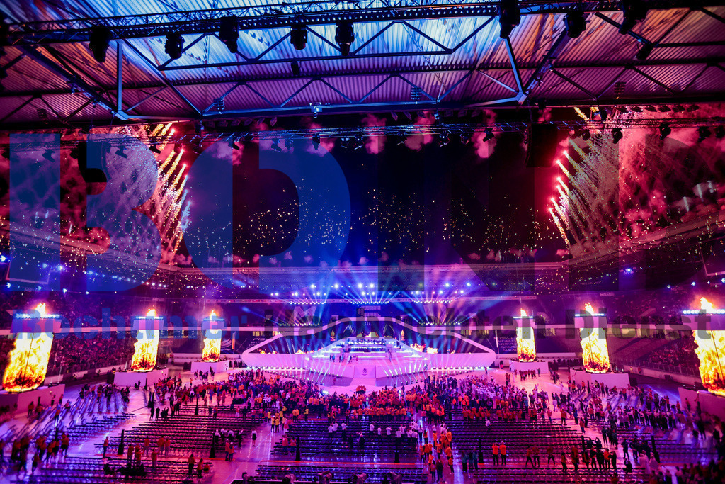 SES_TTGOPC20250716-202 | bond - Realisiert mit Pictrs.com