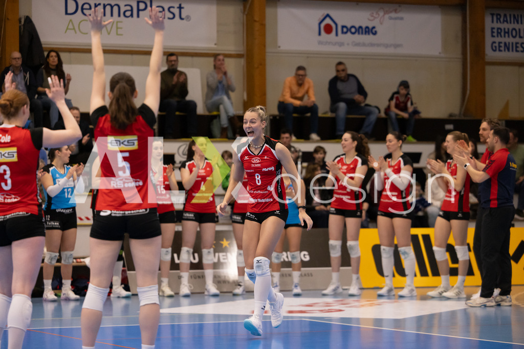 Volleyball I Frauen I Saison 2025-2026 I Volleyball NLA | Women I 1/2 Finals I  VC Kanti Schaffhausen - Sm'Aesch Pfeffingen I 07.03.2026 | 8 Lina-Marie Lieb (DE) (VC Kanti Schaffhausen) – Aussen - Realisiert mit Pictrs.com