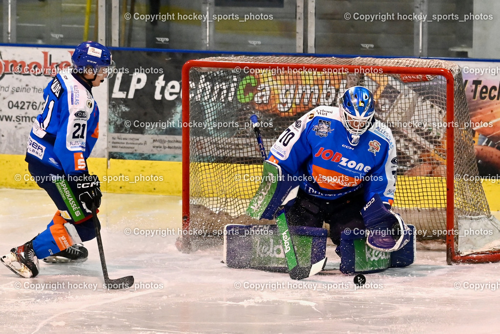 ESC Sparkasse Steindorf vs. ESV Ferlach | #21 Walder Patrik ESC Steindorf, #70 Moser Lukas ESC Steindorf, ESC Sparkasse Steindorf vs. ESV Ferlach, ESC Sparkasse Steindorf vs. ESV Ferlach am 22.02.2026 in Steindorf  (Ossiachersee Halle ), Austria, (Photo by Bernd Stefan)