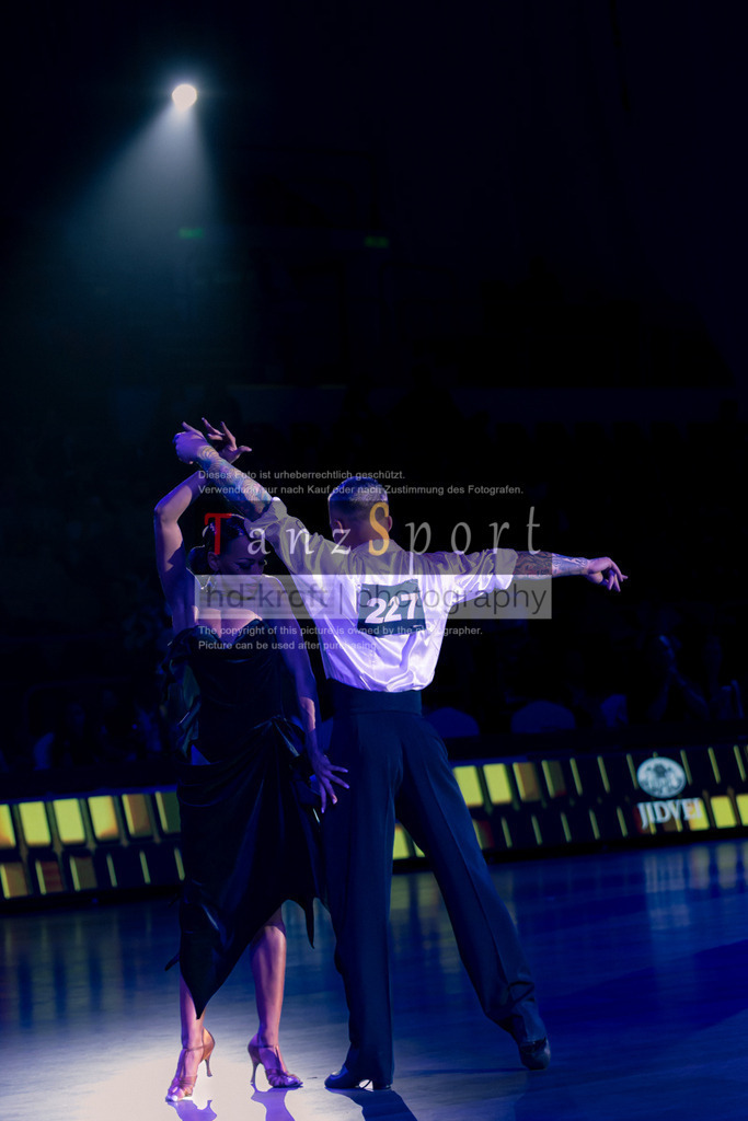 20251101_TGP_6332 | Tanzsportbilder, Standardtanz, Lateintanz, WDSF, DTV, LTVB, dancecomp, goc, hessen tanzt, blaues band der spree, walzer, tango, wiener walzer, slowfox, quickstepp, samba, rumba, cha-cha-cha, paso doble. jive, hd-kroft photography, turniertanzsport