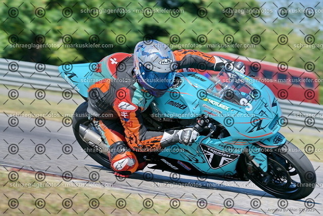 25bt04-0160 | markuskiefer.com - Realisiert mit Pictrs.com