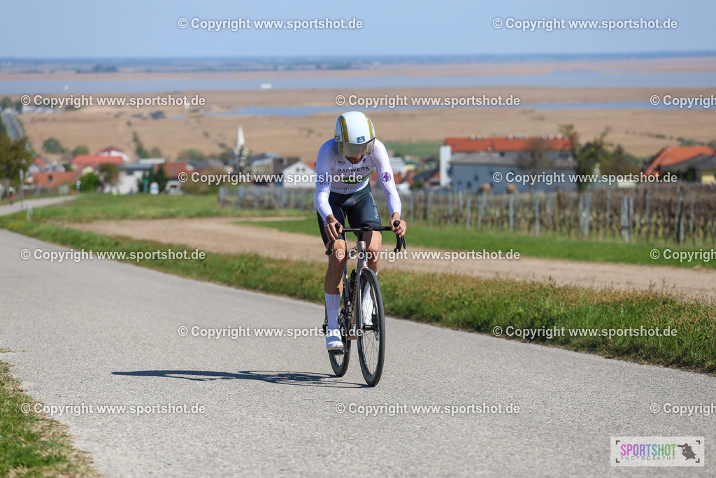 Neusiedlersee Radmarathon 2026 | @sportshot_your_pictrs #yourpictures#roadtowm2029 #nrm #neusiedlerseeradmarathon #neusiedlersee #neusiedlerseetourismus #burgenland #mörbisch #nrm26 #burgenlandtourismus #voglundco #poweredbyburgenlandtourismus #radsport #rad #marathon #ucigranfondo #visitburgenland #ucigranfondoworldseries