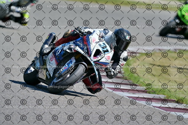 26BT01-0684 | 131 - Realisiert mit Pictrs.com