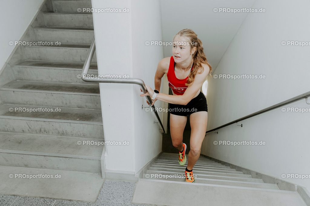 240825_Treppenlauf-601 | Professionelle Fotos Ihrer Laufsportveranstaltung.