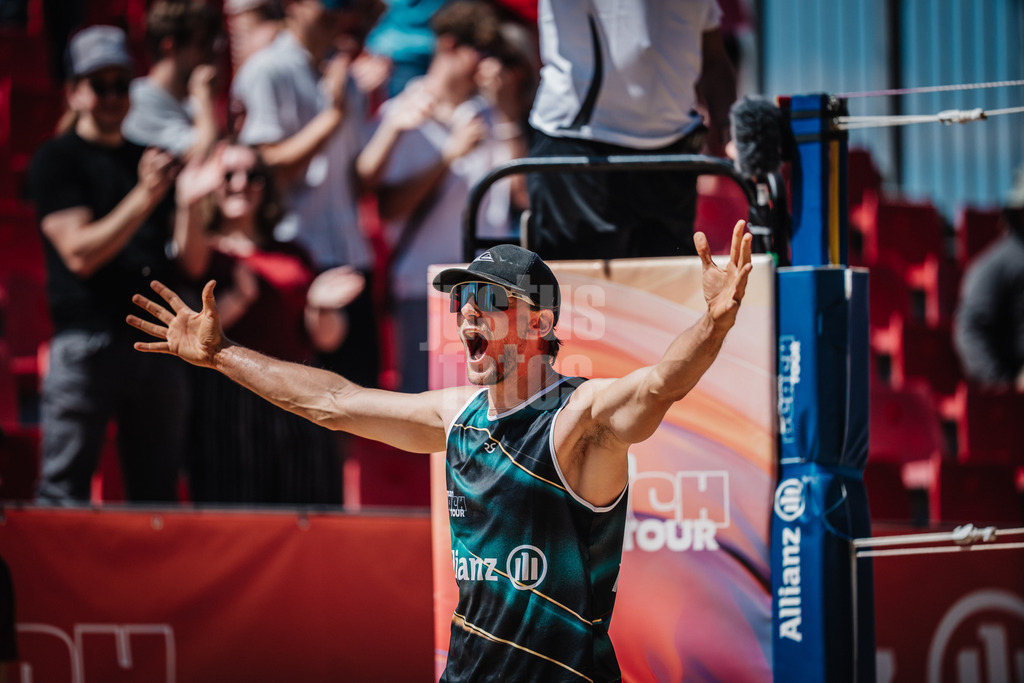 Beachvolleyball | Männer | Allianz German Beach Tour 2025 | Tourstop Düsseldorf | 09.05.2025 | Paul Henning jubelt
