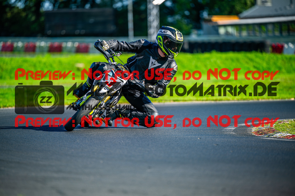 MaZZes_FotoMatrix_230920_1167 | Fotograf Mathias Schmid
Sportfotograf,
Eventfotograf,
Hochzeitsfotograf,
Portraitfotograf