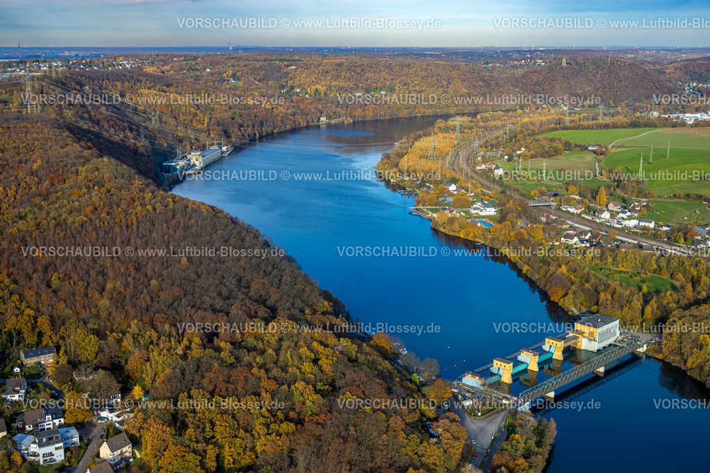 Hagen251102902 | Luftbild, Laufwasserkraftwerk Hengstey und Hengsteysee Brücke Ost, RWE Koepchenwerk, herbstliche Bäume, rechts Salitos Beach Hengsteysee, Boele, Hagen, Ruhrgebiet, Nordrhein-Westfalen, Deutschland