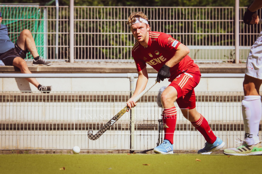 HERREN BUNDESLIGA Rot-Wei_ K_ln - Crefelder HTC 07.09.24 K_ln-098 | lanaschraderfotografie - Realisiert mit Pictrs.com