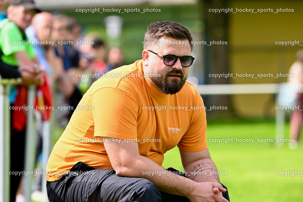 SV Rothenthurn vs. FC Nussdorf Debant | Headcoach FC Nussdorf Sven Lovric, SV Rothenthurn vs. FC Nussdorf Debant, SV Rothenthurn vs. FC Nussdorf Debant am 04.05.2025 in Rothenthurn (Sportplatz Rothenthurn), Austria, (Photo by Bernd Stefan)