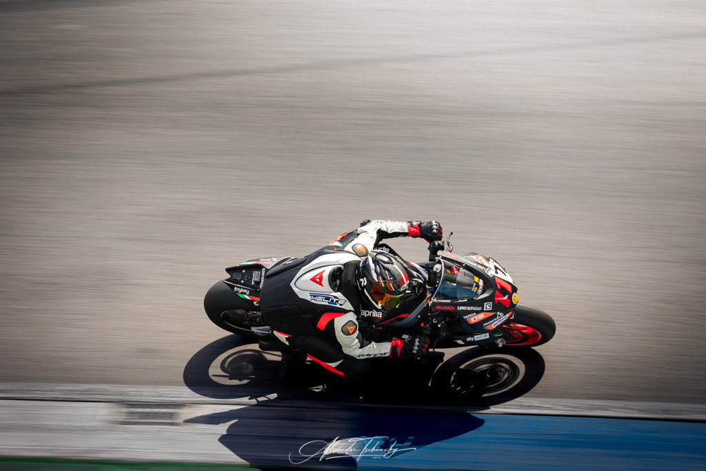 Ducati Trackday Hockenheimring 2026 | Entdecken Sie die faszinierende Welt von Alexander Tschuncky Arts: Kreative Fotografie, atemberaubende Automobilkunst und hochwertiger Bilderdruck. Lassen Sie sich inspirieren! - Realisiert mit Pictrs.com