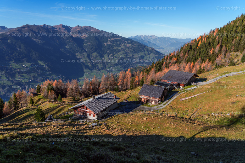 Karlalm Laberg Herbst copyright  Thomas Pfister-1 | PHOTOGRAPHY BY THOMAS PFISTER