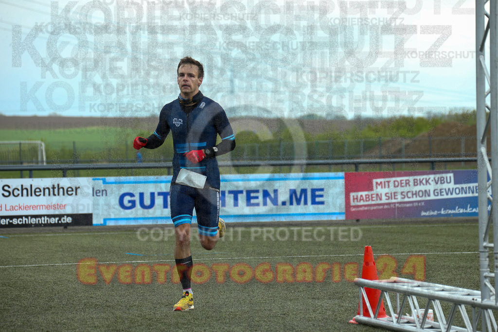 240421_1040_EX1_0735 | Sportfotografie im Rhein-Sieg Kreis, Köln, Bonn, NRW, Rheinland Pfalz, Hessen, etc. Unser Tätigkeitsfeld umfasst den Laufsport vom Volkslauf über den Marathon, Duathlon, Triathon bis zum Ultralauf wie Kölnpfad Ultra oder Schindertrail.