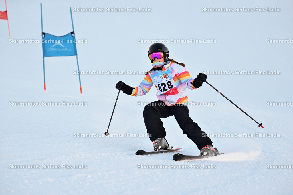 SRF_25.12.2025_0092 | Skirennfotos,Serfaus,Fiss,Ladis,Kinderskirennen,Winter,Tirol,Oberland,skirace,SFL,feelfree,weil wir's genießen,ski,Ski,skifahren,Sonnenplateau, - Realisiert mit Pictrs.com
