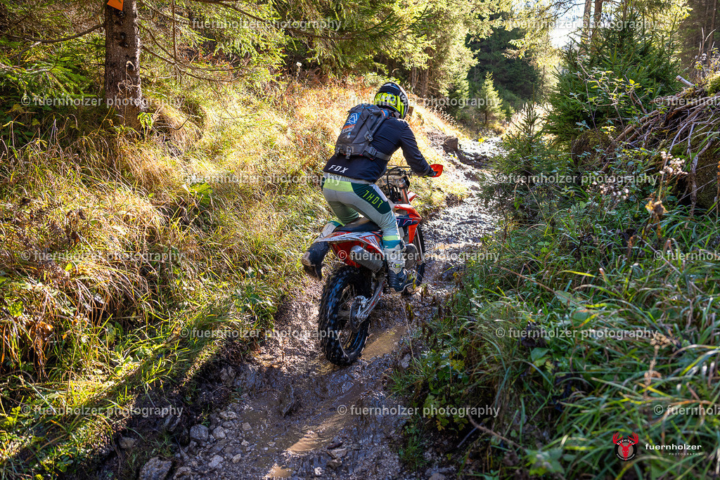 fuernholzer_251026-C1-175 | Fotografische Impressionen von der Red Stag Enduro Extreme by fuernholzer-photography.com. Endurosport in Österreich fotografisch festgehalten von fuernholzer. Auftragsfotografie für Private, Gewerbefotos und Industriefotografie. Eventfotografie, Sportfotografie und Motorsportfotografie. Anbieter von Fotoworkshops, Fototraining, fotografischen Vorträgen und Fotoseminaren.