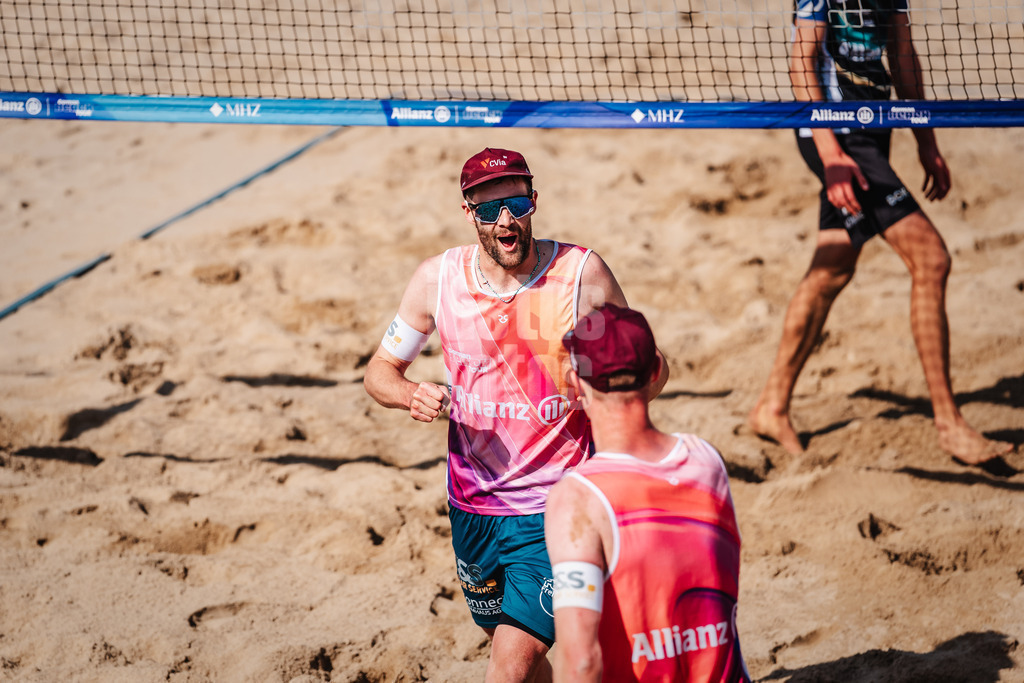 Beachvolleyball | Männer | Allianz German Beach Tour 2025 | Tourstop Hamburg | 31.05.2025 | v.l. Manuel Harms und Yannick Harms