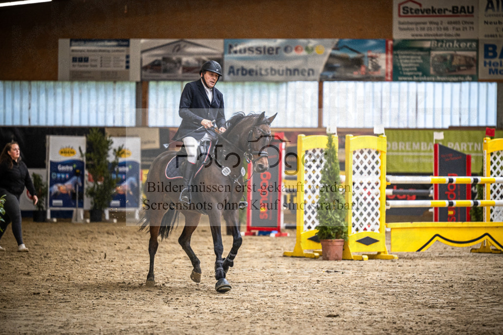 DOS_0382 | Entdecke hochwertige Reitturnierfotos von Foto Oger. Professionell, emotional und authentisch – jetzt Lieblingsmomente im Shop bestellen.Deutschlandweite Turnierfotografie. - Realisiert mit Pictrs.com
