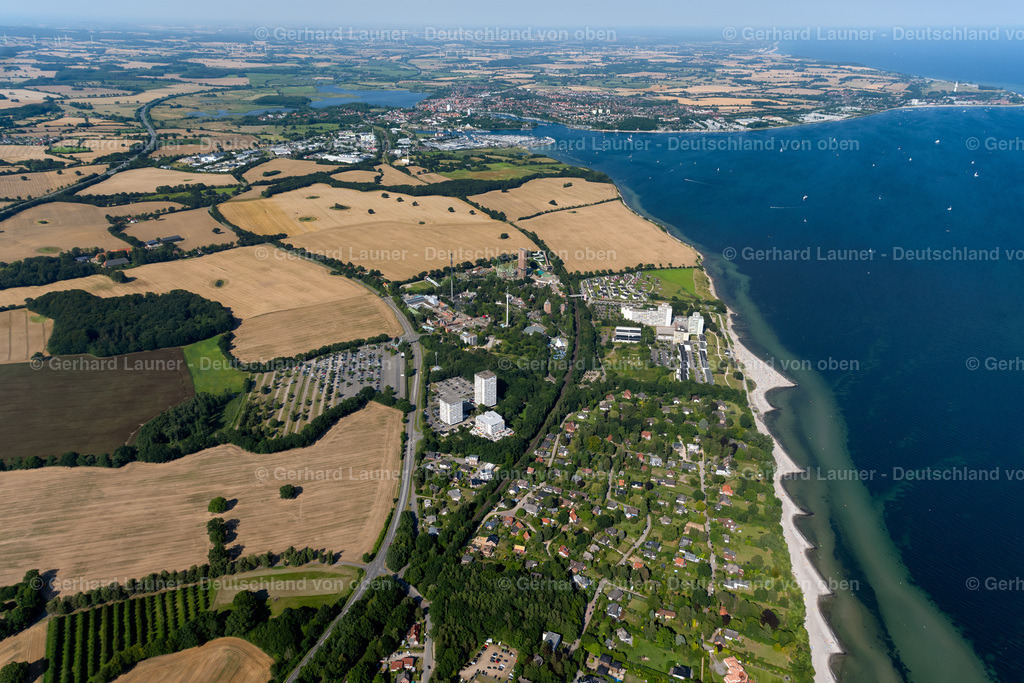 4038122 | Küstenlandschaft bei SIERKSDORF 07.08.2020 Dorfkern am Meeres- Küstenbereich der in Sierksdorf im Bundesland Schleswig-Holstein, Deutschland. // Village on marine coastal area of in Sierksdorf in the state Schleswig-Holstein, Germany. Foto: Gerhard Launer