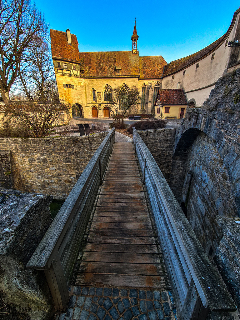 20230303_090141 | Rothenburg ob der Tauber. Nur hier gibt es Exklusive und passend zur Jahreszeit Ihr Wandbild, T-Shirt, Tasse und alles was das Rothenburg Herz begehrt. - Realisiert mit Pictrs.com