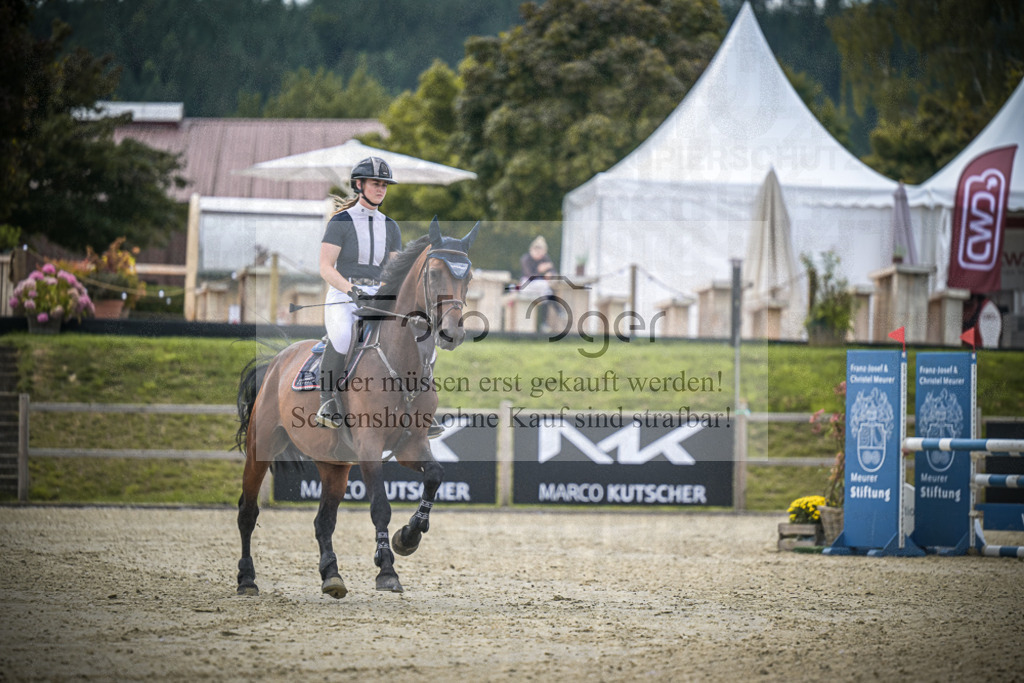 DOS_5348 | Entdecke hochwertige Reitturnierfotos von Foto Oger. Professionell, emotional und authentisch – jetzt Lieblingsmomente im Shop bestellen.Deutschlandweite Turnierfotografie. - Realisiert mit Pictrs.com