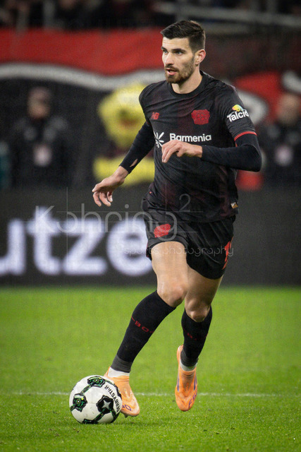 Bayer 04 Leverkusen vs. FC St. Pauli, 03.02.2026 | LEVERKUSEN, GERMANY - FEBRUARY 3:  Martin Terrier (Bayer 04 Leverkusen, 11) during the DFB Cup quarter-final match Bayer 04 Leverkusen vs. FC St. Pauli at BayArena on February 3, 2026 in Leverkusen, Germany. (Photo by Axel Kohring/Beautiful Sports Int.)DFL REGULATIONS PROHIBIT ANY USE OF PHOTOGRAPHS AS IMAGE SEQUENCES AND/OR QUASI-VIDEO.