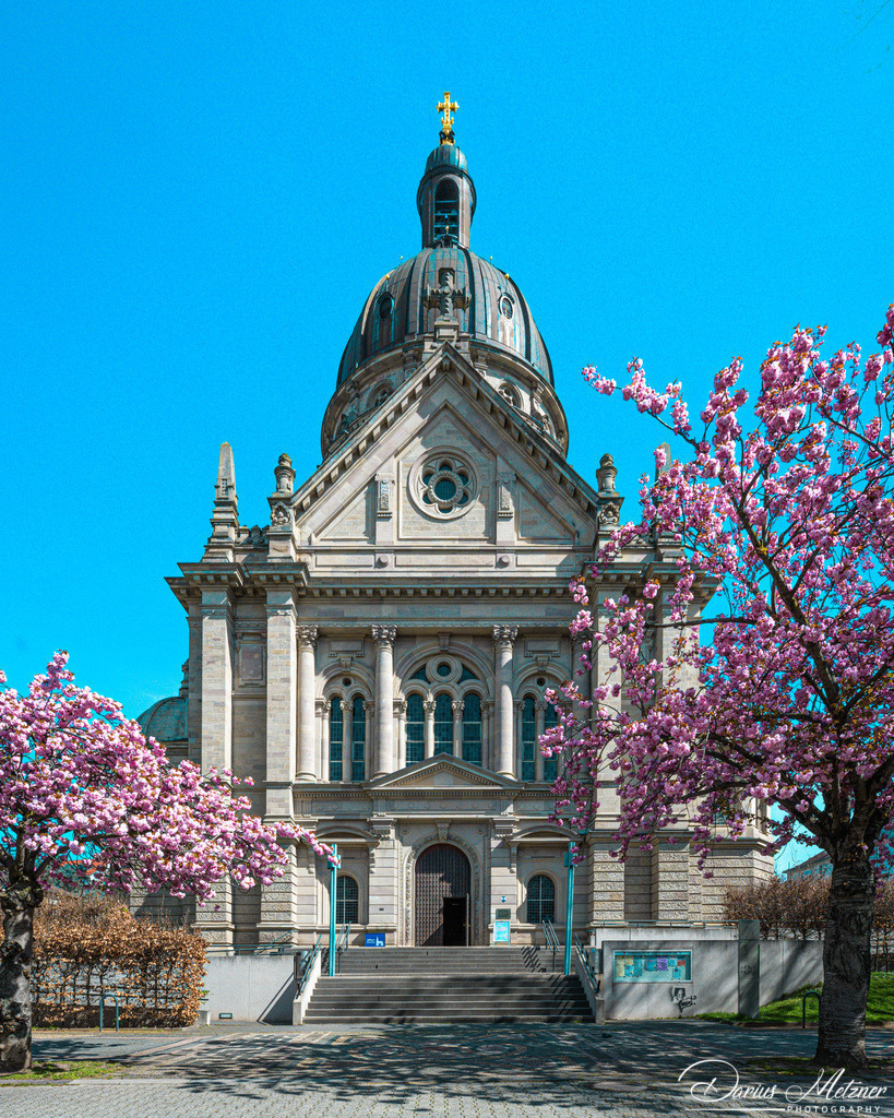 Die Christuskirche in Mainz | Die Evangelische Christuskirche an der Kaiserstrasse in Mainz