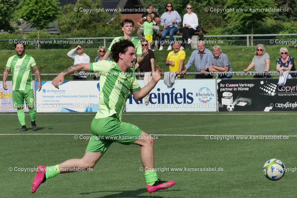Fußball : Bezirksliga : SV 08/29 Friedrichsfeld - Borusia Veen am 10.05.2026 in Voerde Friedrichsfeld | Fußball : Bezirksliga : SV 08/29 Friedrichsfeld - Borusia Veen am 10.05.2026 in Voerde Friedrichsfeld - Realisiert mit Pictrs.com