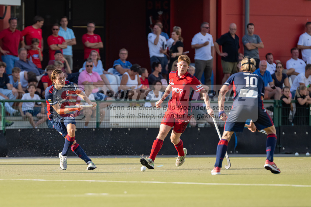 HK_20220903_109805 | 1. Bundesliga Herren Düsseldorfer HC - Mannheimer HC am 3.9.2022 DHC Düsseldorf, Düsseldorf , Guido Barreiros ( Mannheimer HC #26 )
