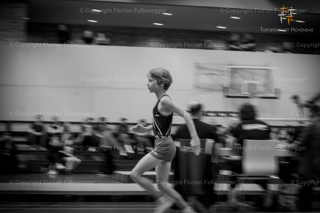 Promo-390 | "Fussifoto.com – Ihr Ansprechpartner für hochwertige Fotografie! Entdecken Sie kreative Bilder und professionelle Dienstleistungen. Kontaktieren Sie uns für Ihre Projekte!"