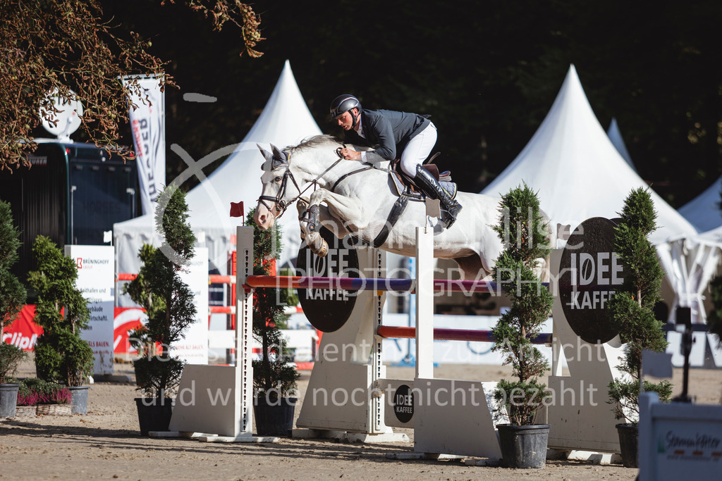 240915_OWLCh_MT-400 | Deine schönsten Turniermomente als professionelle Fotos! Entdecke hochwertige Pferdesport-Fotografie im Online-Shop. Jetzt Fotos finden & bestellen!