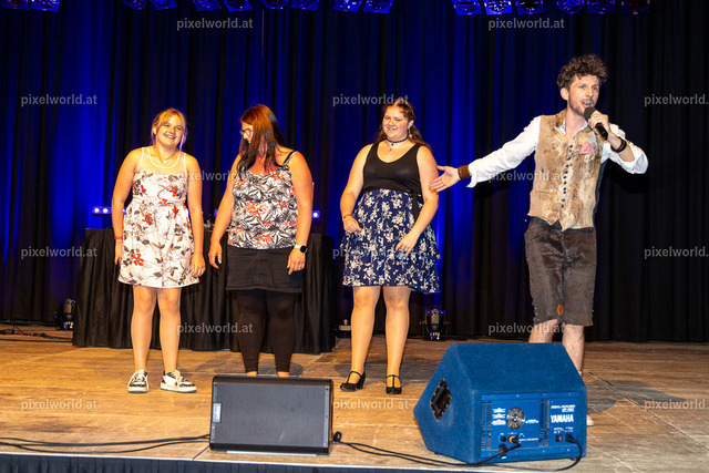 Schlager trifft Tracht | Bildershop von pixelworld.at - Realisiert mit Pictrs.com