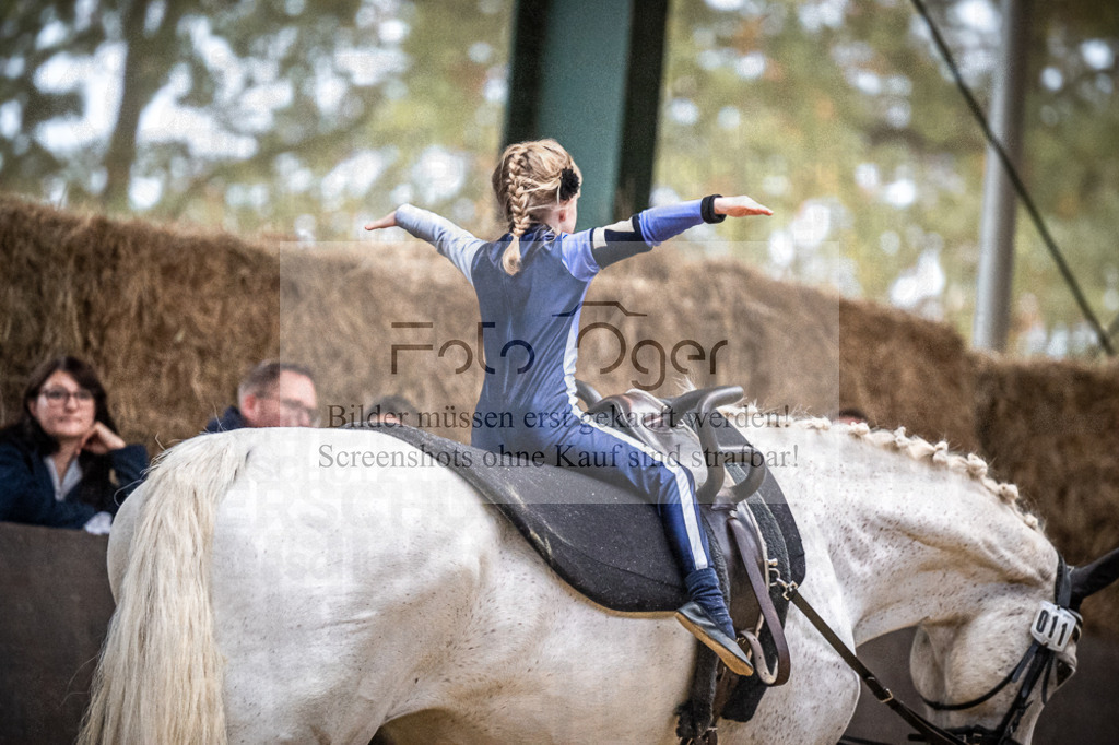 DOS_0154 | Entdecke hochwertige Reitturnierfotos von Foto Oger. Professionell, emotional und authentisch – jetzt Lieblingsmomente im Shop bestellen.Deutschlandweite Turnierfotografie. - Realisiert mit Pictrs.com