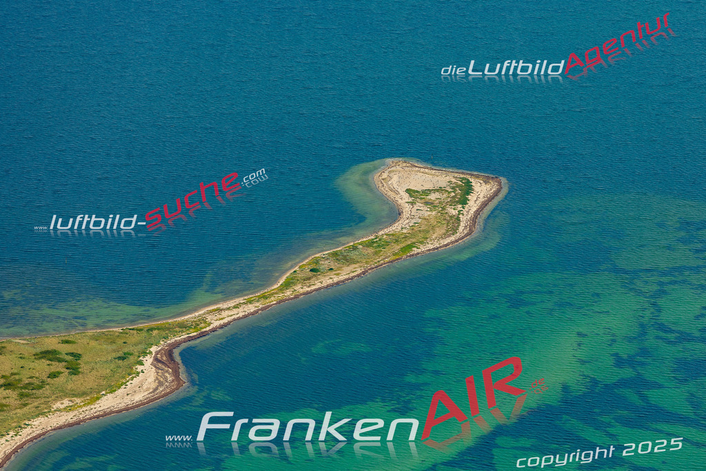 Püttsee Fehmarn Bild- Das Luftbild wurde 2025 vom UL-Flugzeug heraus erstellt ( keine Drohne bzw. Drohnenaufnahme ) - Hochauflösende Luftaufnahme -Nicht vergleichbar mit Google Maps oder Satelittenbilder- Die Geschenkidee !Mit Lizenz und Bildrechte bestellbar - CC
