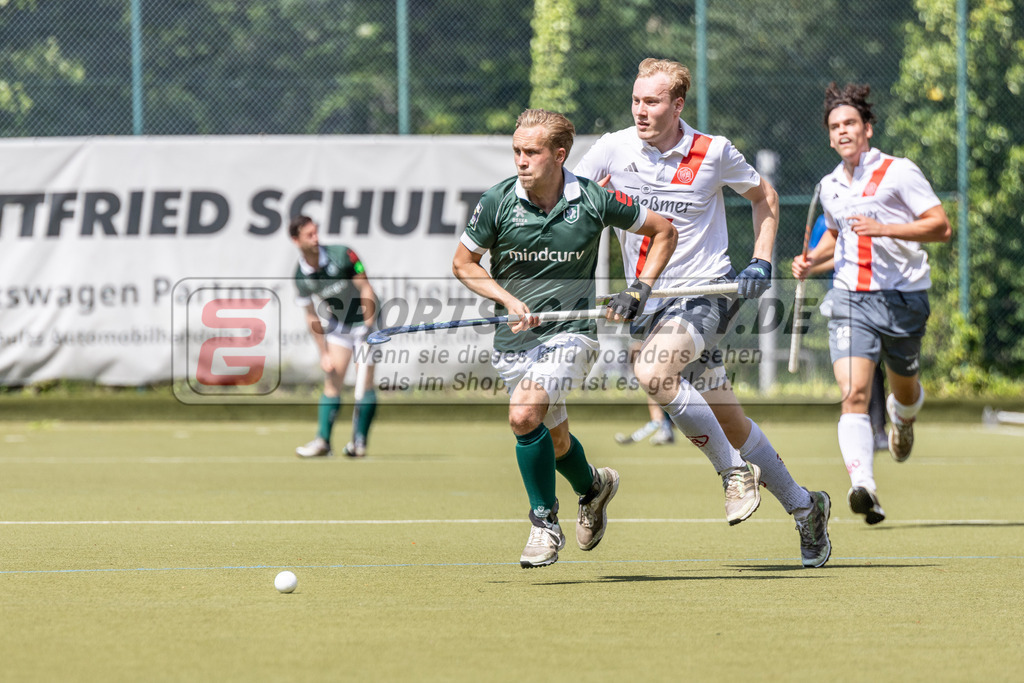 MJ_2024-.05-12-H-HTCU-Alster-29 | Malte Hellwig (Uhlenhorst Mülheim #29), Uhlenhorst Mülheim - Der Club an der Alster am 12.5.2024 im Waldstadion, Mülheim a. d. Ruhr