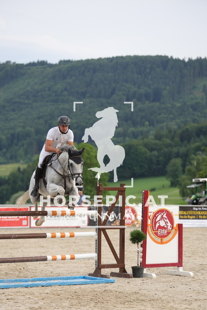 0P6A1773 | Willkommen bei Brunnmayr - Design & Fotografie – Ihrem Spezialisten für Reitturniere und Pferdeveranstaltungen in Oberösterreich, Salzburg und Bayern! Seit über 17 Jahren sind wir leidenschaftlich dabei.