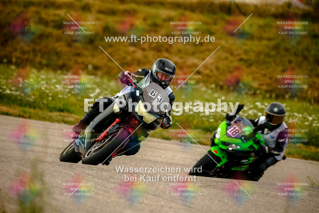 Chambley Juli-0977 | Hier findet Ihr Bilder von Touristenfahrten auf der Nürburgring Nordschleife oder von anderen Veranstaltungen die ich besucht habe. Viel Spass beim Durch Schauen 