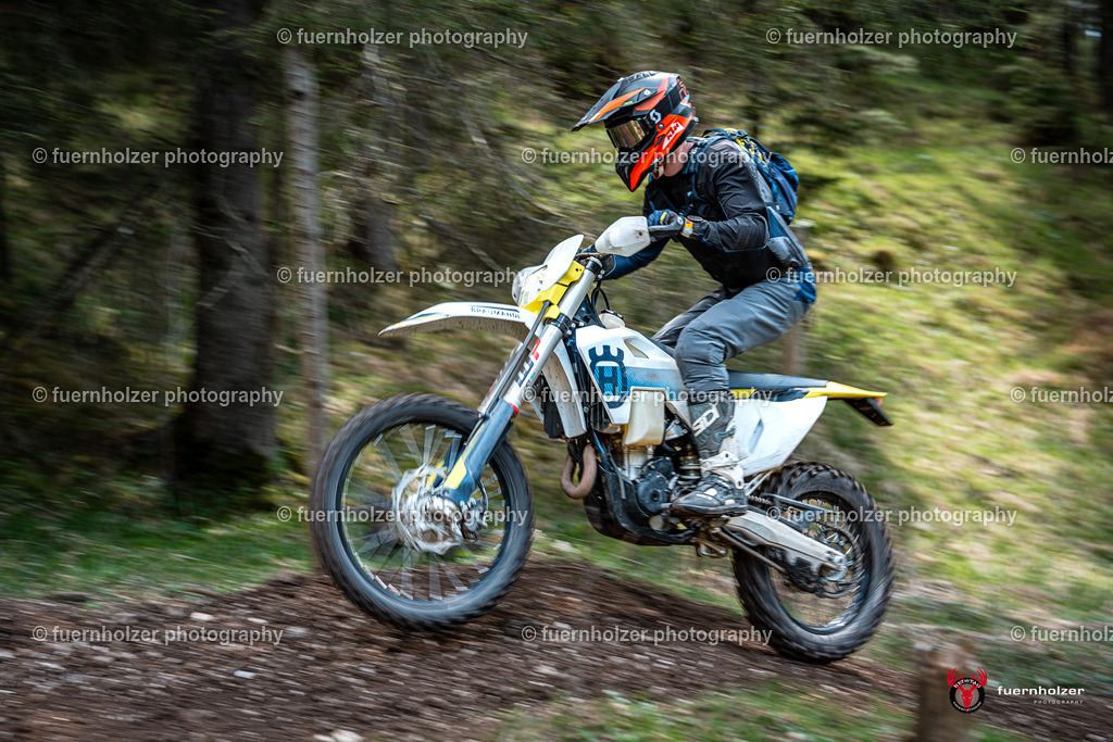fuernholzer_250501-C1-759 | Fotografische Impressionen von der Red Stag Enduro Extreme by fuernholzer-photography.com. Endurosport in Österreich fotografisch festgehalten von fuernholzer. Auftragsfotografie für Private, Gewerbefotos und Industriefotografie. Eventfotografie, Sportfotografie und Motorsportfotografie. Anbieter von Fotoworkshops, Fototraining, fotografischen Vorträgen und Fotoseminaren.