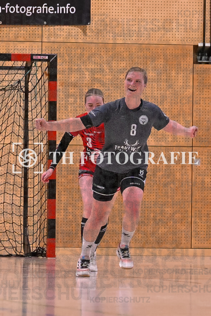 GER, SG Maulburg/Steinen - HB Kinzigtal, Handball, Suedbadenliga, 22. Spieltag, Saison 2023/2024, 27.04.2024 | Charline Maier (HB Kinzigtal, #08) jubelt.

GER, SG Maulburg/Steinen - HB Kinzigtal, Handball, Suedbadenliga, 22. Spieltag, Saison 2023/2024, 27.04.2024

Foto: TH Fotografie/Thomas Hess
