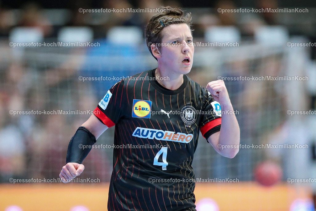 DHB13072401065 | 13.07.2024, Handball, Länderspiel Frauen, Dortmund, Westfalenhalle, DHB, Olympia Vorbereitung, Deutschland - Brasilien:  Alina Grijseels (GER) jubelnd