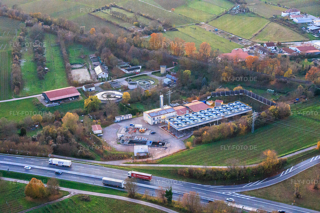 Geothermiekraftwerk Insheim zur Lithiumgewinnung durch die Vulcan Energy GmbH https://v-er.eu/de/ | Luftbild: Geothermiekraftwerk Insheim zur Lithiumgewinnung durch die Vulcan Energy GmbH https://v-er.eu/de/ in Insheim im Bundesland Rheinland-Pfalz in Deutschland. Foto: IMG_151523.jpg vom 18.11.2025 durch Werner Riehm/FLY-FOTO.de - Realisiert mit Pictrs.com